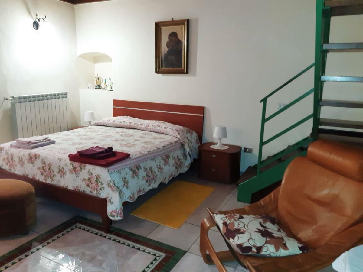B&B Il Nespolo Salerno Esterno foto